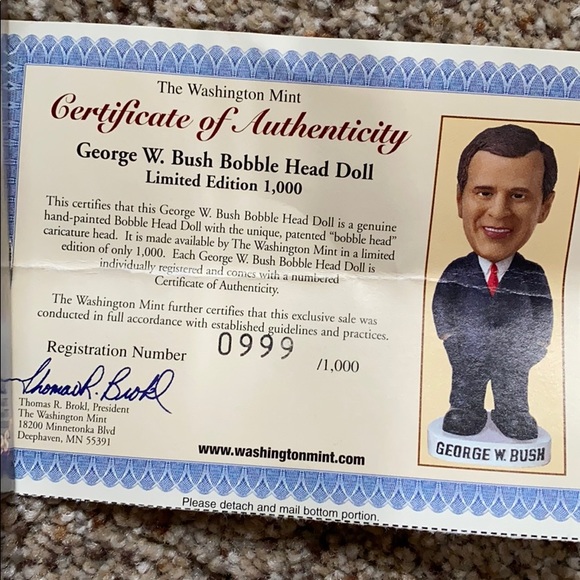 George W Bush Bobblehead - Picture 3 of 3